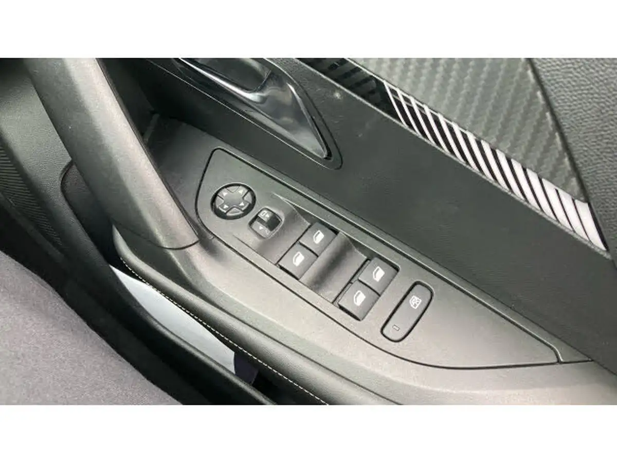 2023-peugeot-2008-suv-12-puretech-allure-big-20