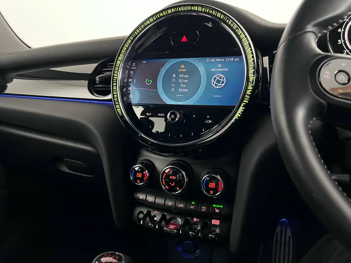 2021-mini-cooper-15-cooper-sport-hatchback-3d-big-33