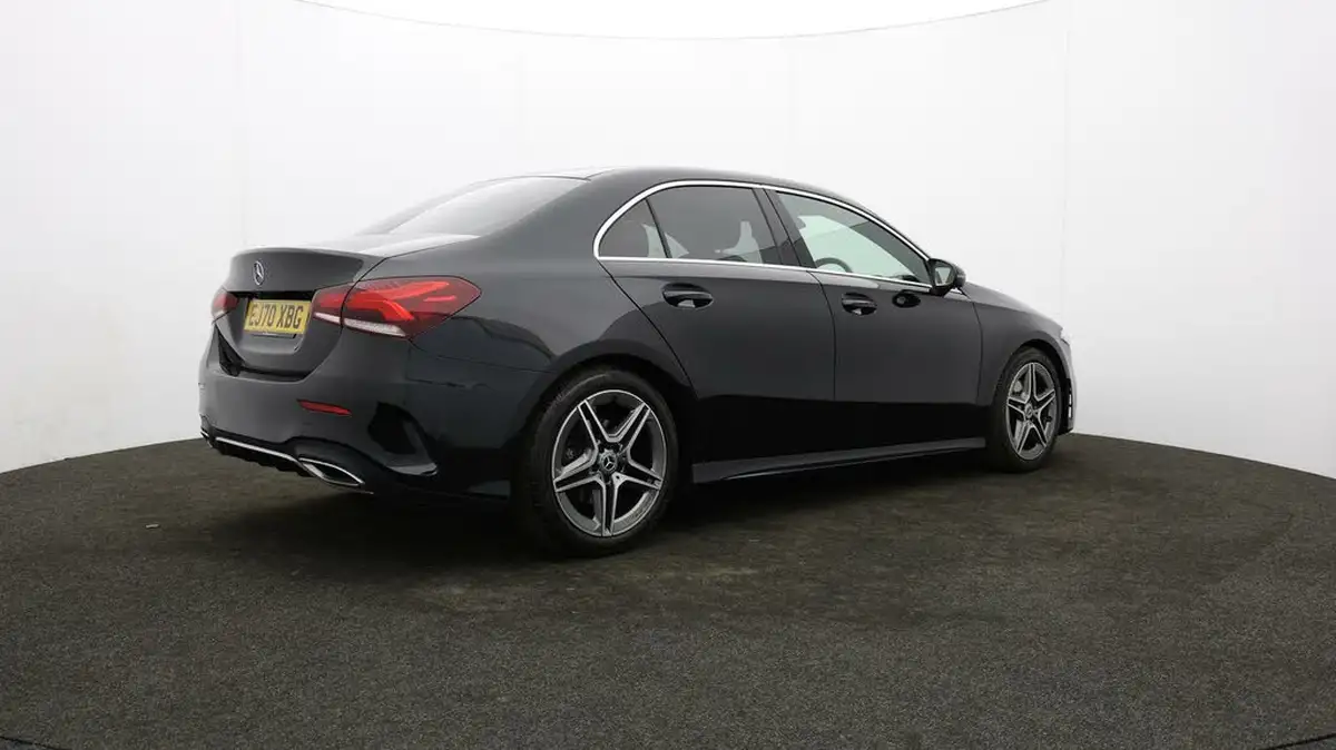 2020-mercedes-benz-a-class-13-a200-amg-line-saloon-4d-7g-dct-big-25