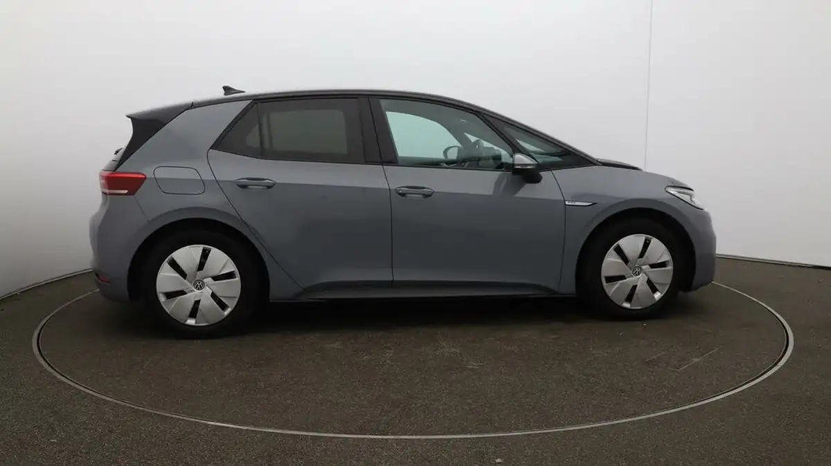 2022-volkswagen-id3-e-family-145ps-big-37