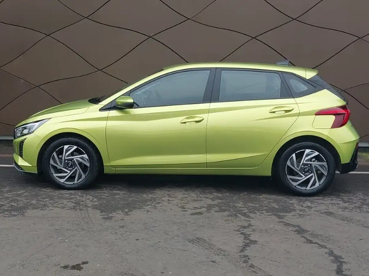 2024-hyundai-i20-10-t-gdi-advance-big-3