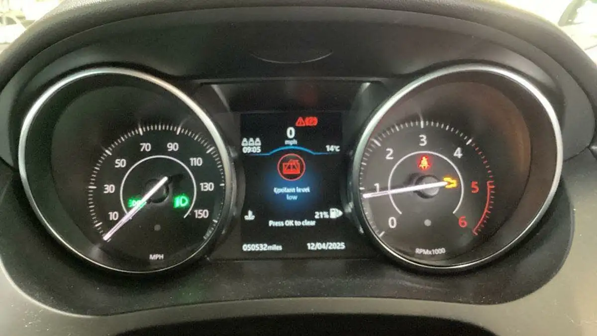 2019-jaguar-e-pace-20-i4d-150ps-big-7