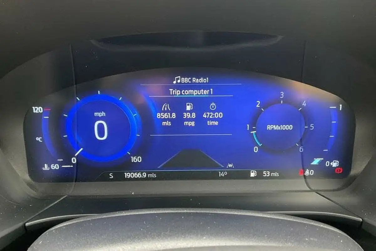 2022-ford-kuga-big-12