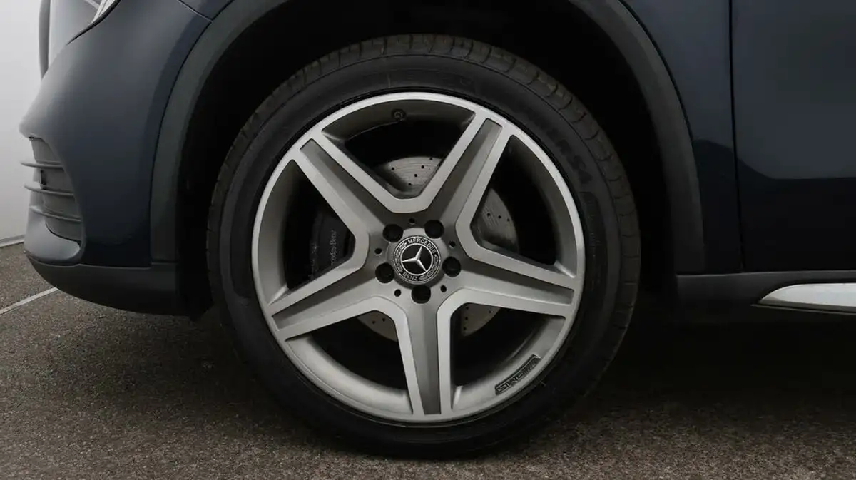2018-mercedes-benz-gla-class-21d-gla-220d-amg-line-177ps-ss-big-17