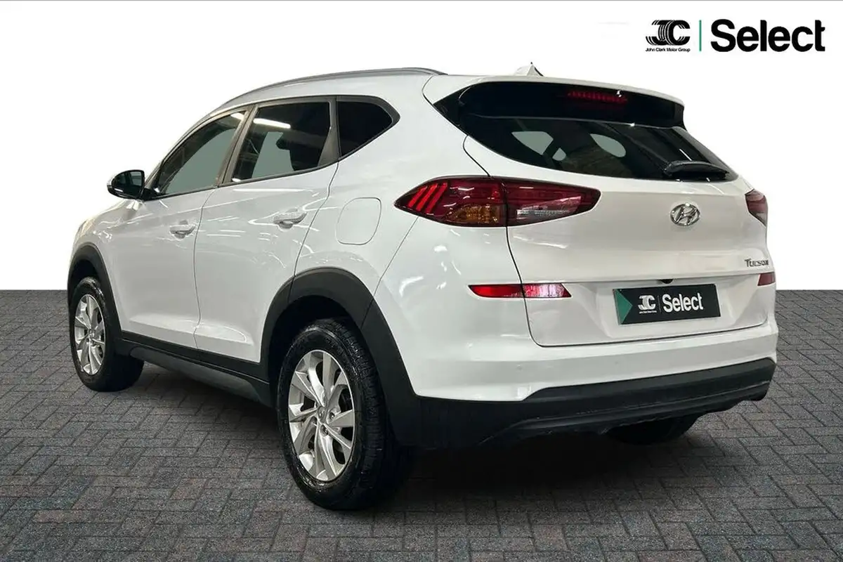 2018-hyundai-tucson-16-gdi-se-nav-big-3
