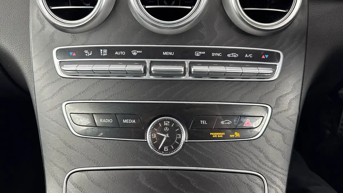 2022-mercedes-benz-c-class-15-c200-amg-line-edition-coupe-2d-big-17
