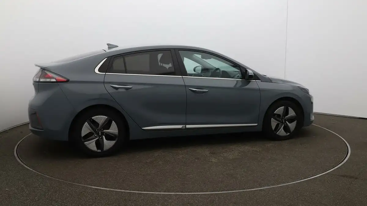 2021-hyundai-ioniq-16-gdi-premium-se-hybrid-big-42
