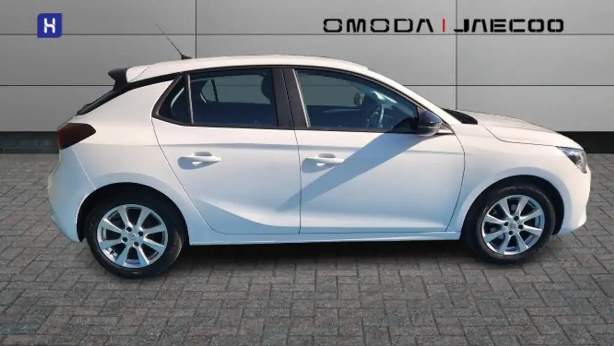 2022-vauxhall-corsa-12i-design-big-8