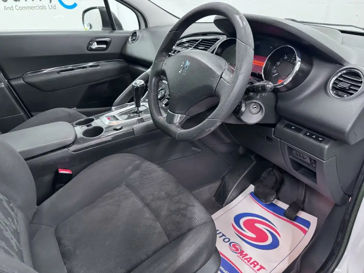 2012-peugeot-3008-crossover-16e-hdi-allure-big-19