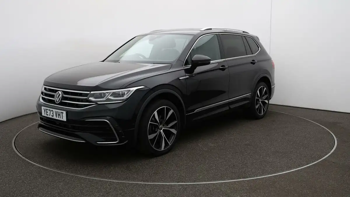 2023-volkswagen-tiguan-allspace-15-tsi-r-line-big-65