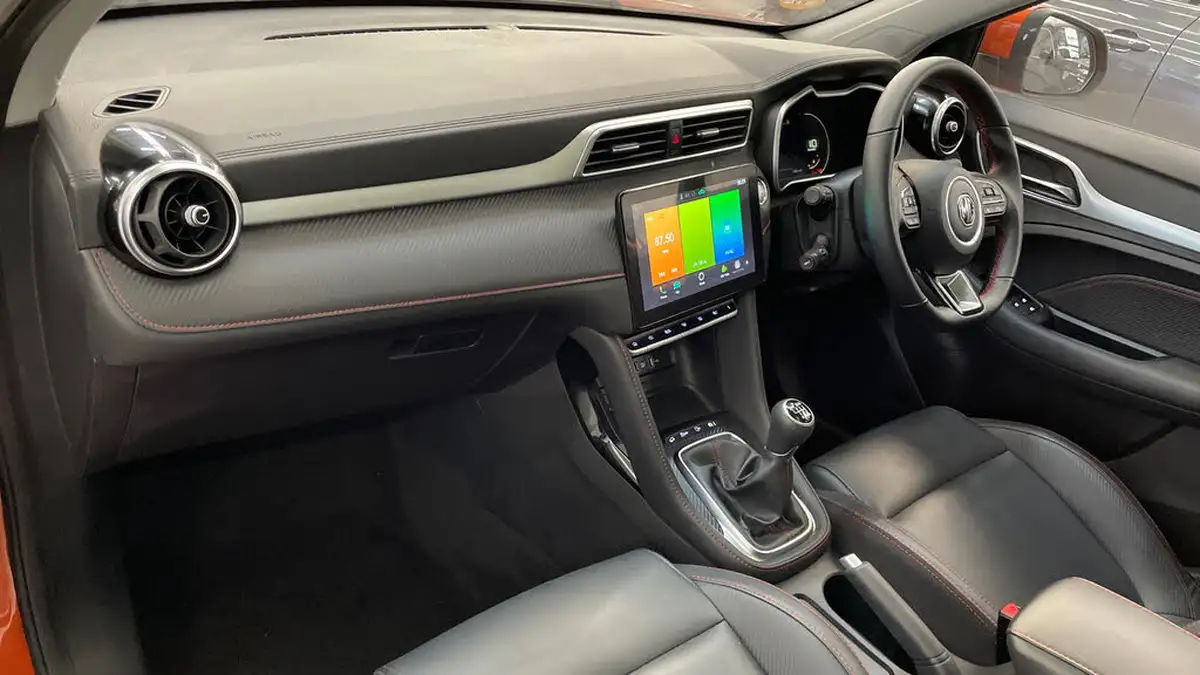 2023-mg-zs-suv-10t-gdi-exclusive-big-9