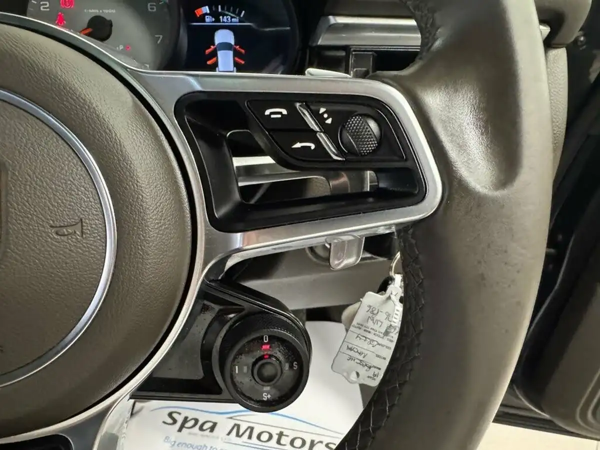 2019-porsche-macan-30-v6-s-big-24
