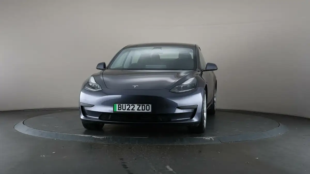 2021-tesla-model-3-e-standard-plus-big-39
