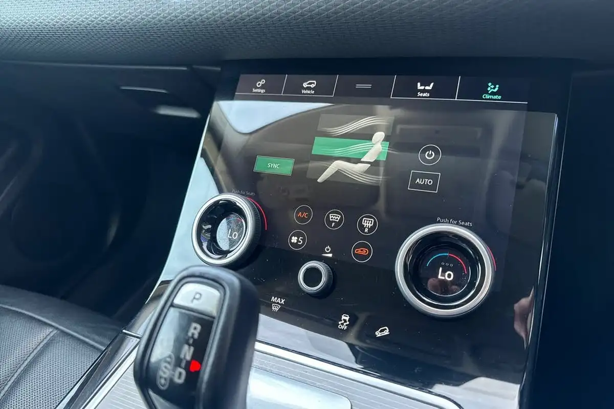 2019-land-rover-range-rover-evoque-20-d180-s-big-13