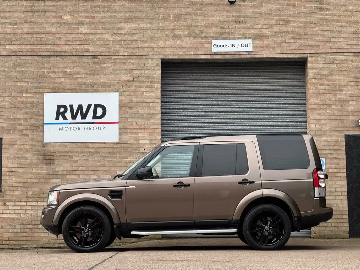 2013-land-rover-discovery-4-30td-hse-luxury-4x4-big-22