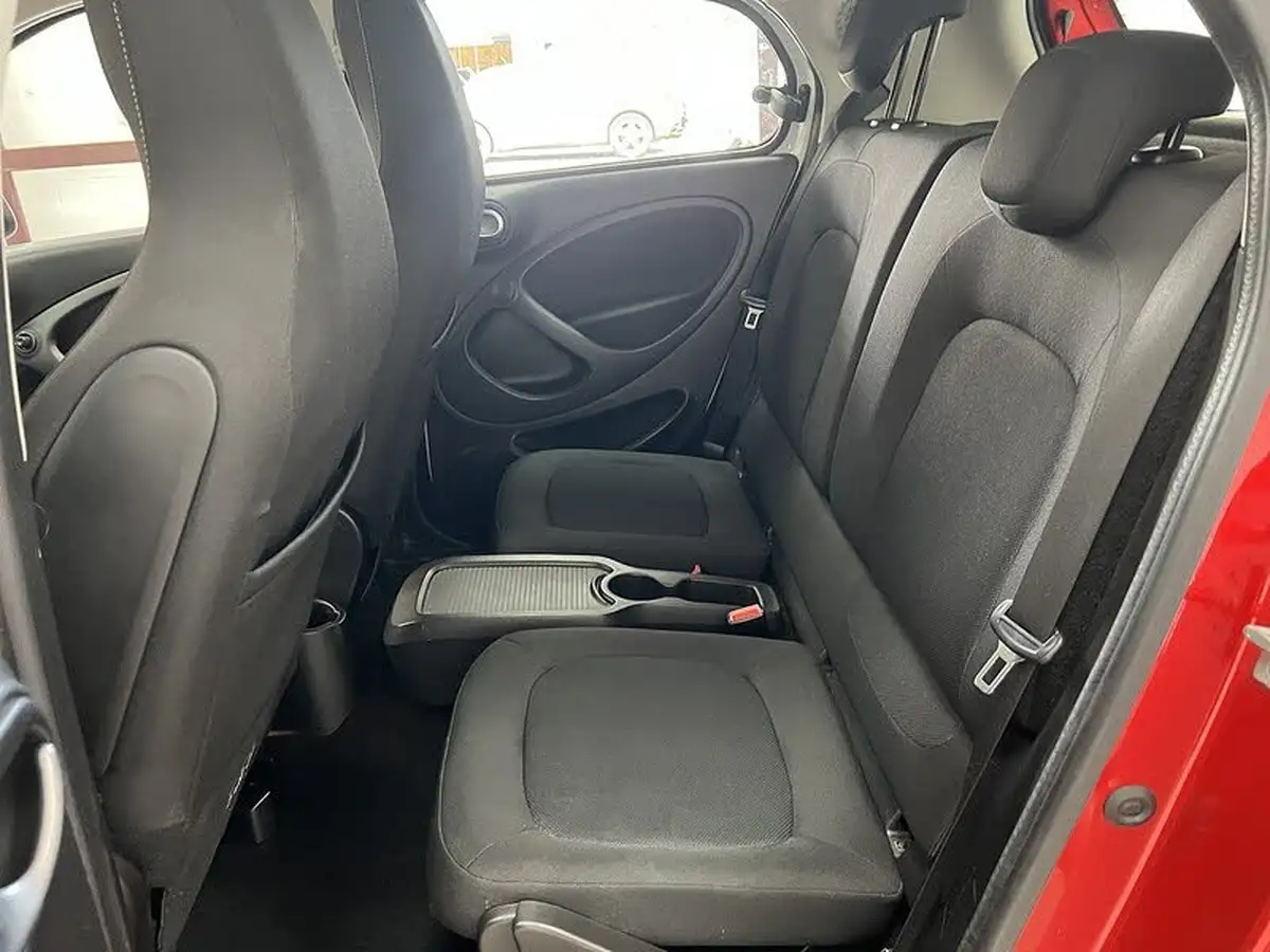 2017-smart-forfour-10-passion-70bhp-ss-big-15