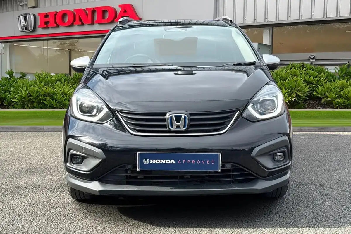 2021-honda-jazz-15-i-mmd-crosstar-ex-109ps-two-tone-big-3