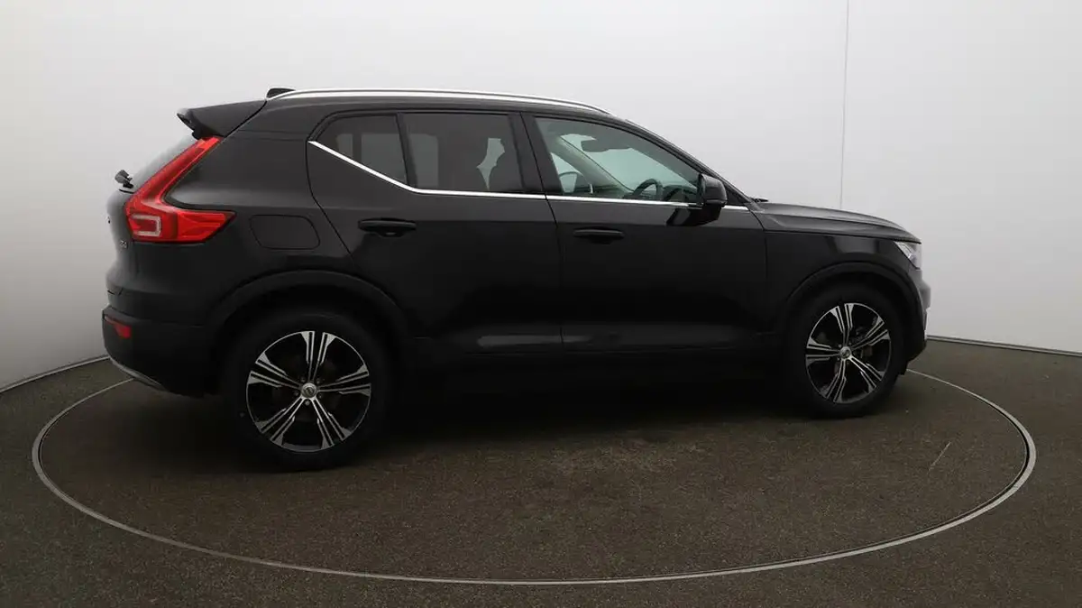 2021-volvo-xc40-20-b4-inscription-pro-197bhp-geartronic-big-42