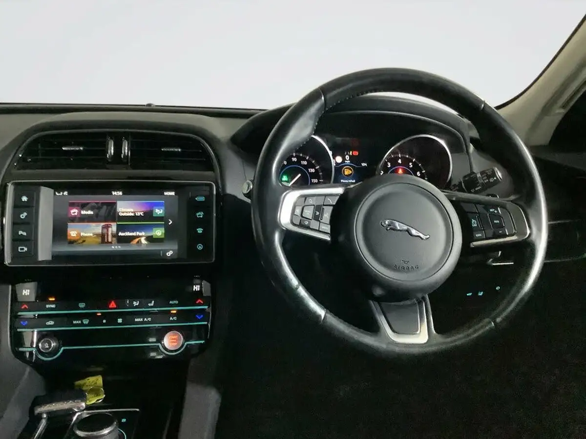 2017-jaguar-f-pace-20i-prestige-250ps-1997cc-big-14