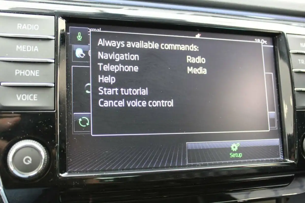 2015-skoda-superb-20tdi-scr-se-l-executive-190ps-hatchback-big-32