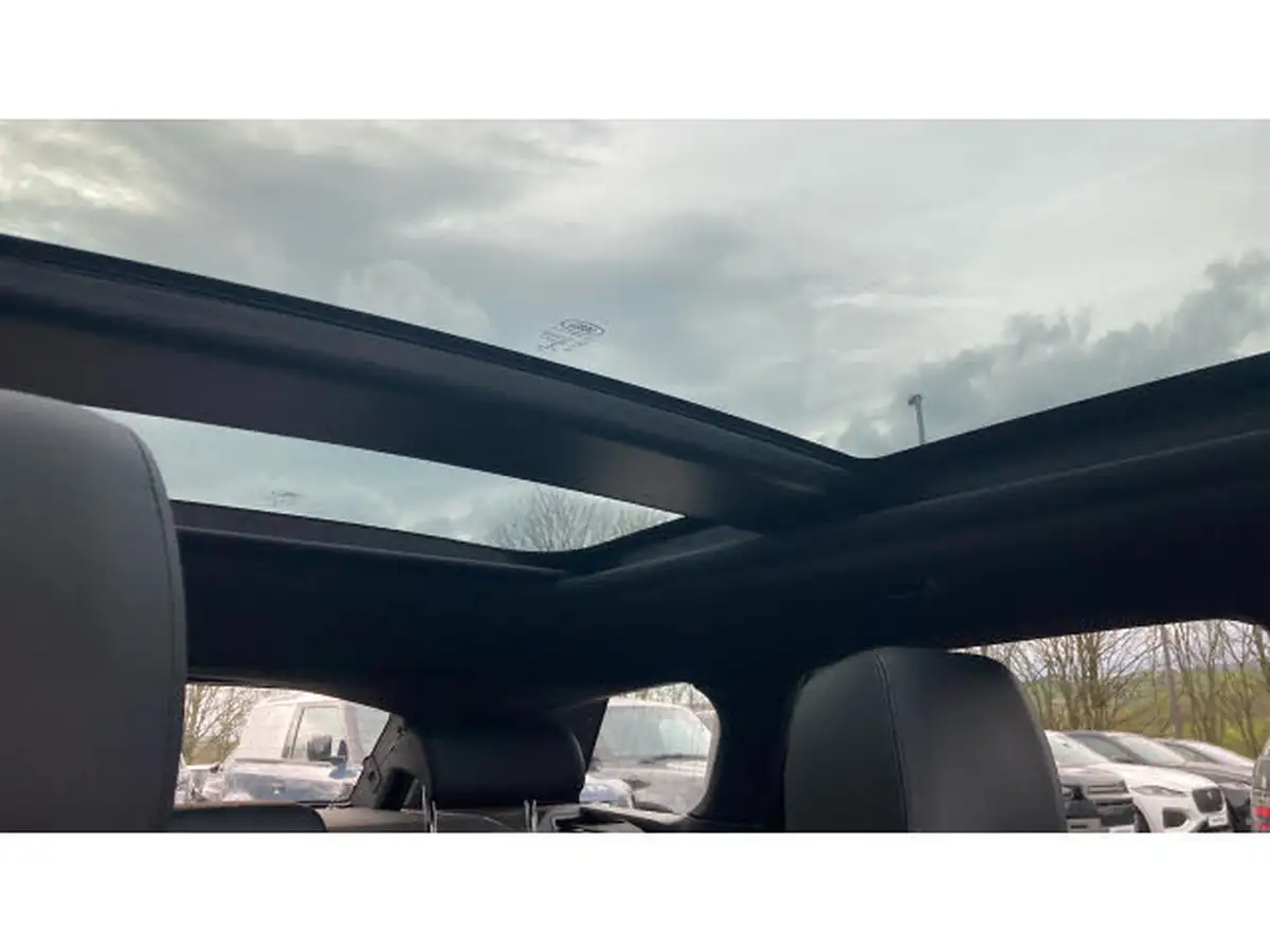 2022-land-rover-range-rover-evoque-15-p300e-evoque-edition-big-15