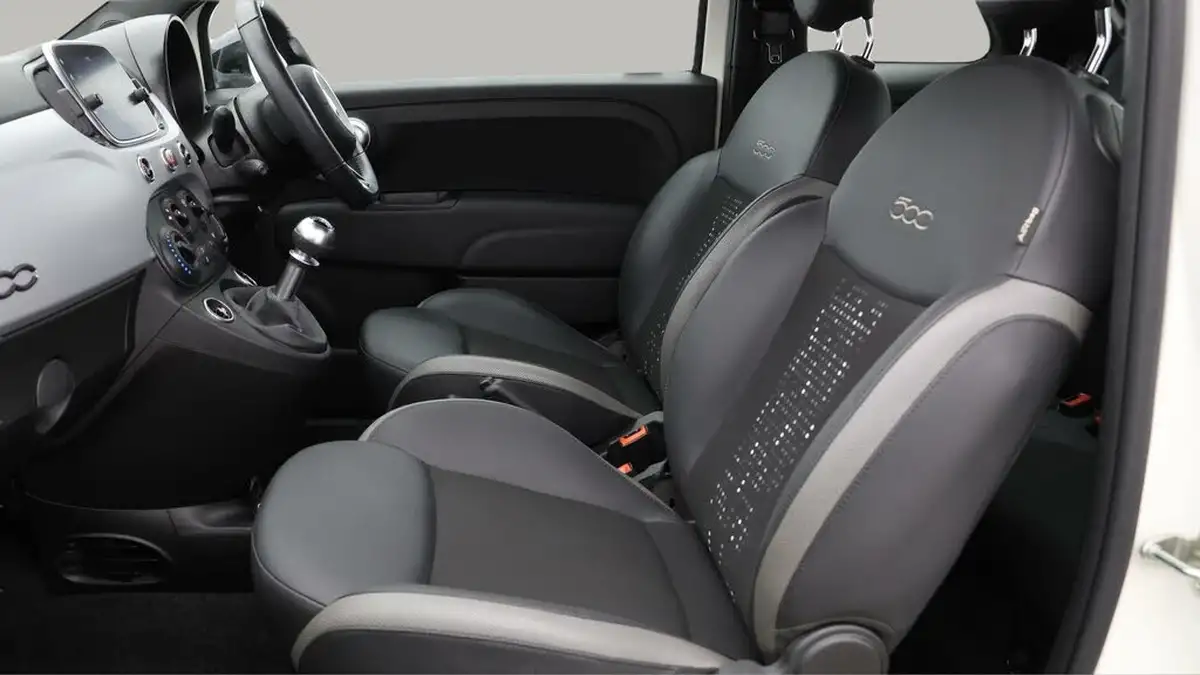 2021-fiat-500-10-connect-big-13