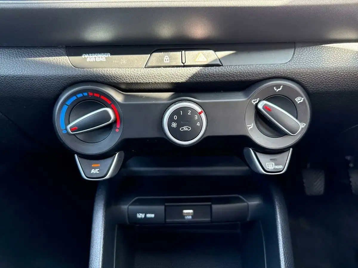 2022-kia-stonic-10-t-gdi-2-big-26