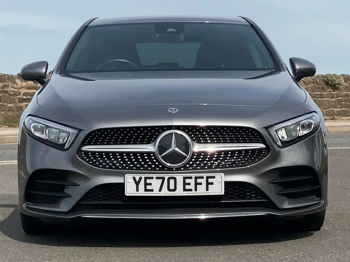 2020-mercedes-benz-a-class-20d-a200d-amg-line-hatchback-5d-big-28