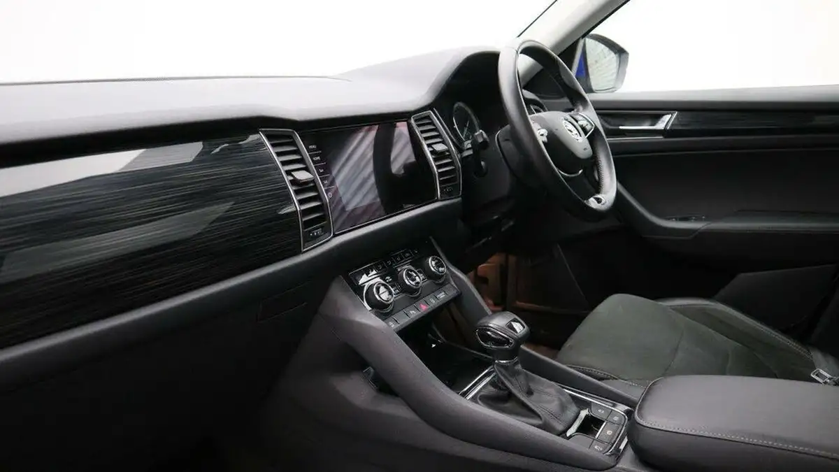 2021-skoda-kodiaq-15-tsi-se-l-dsg-big-2