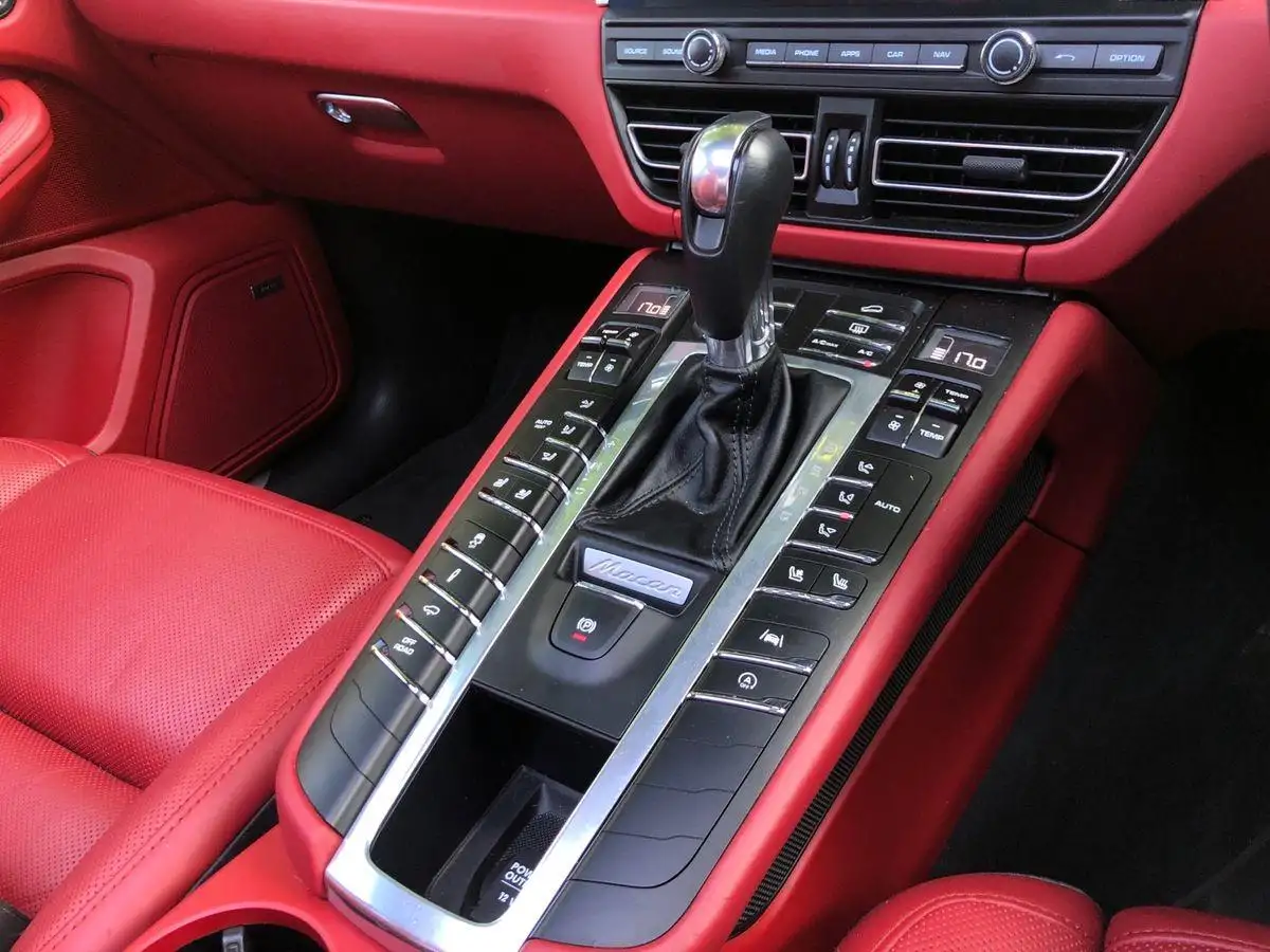 2019-porsche-macan-30-v6-s-big-18