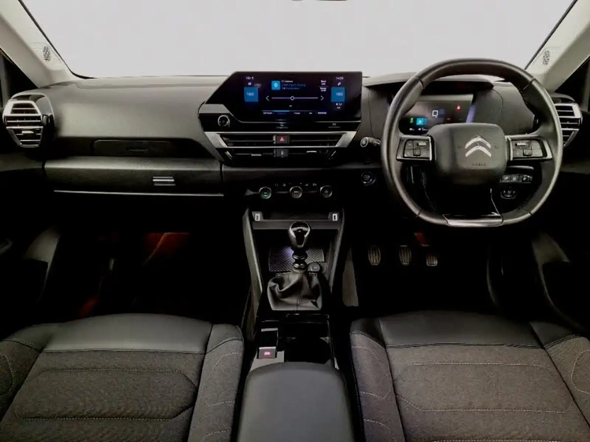 2022-citroen-c4-12-puretech-shine-130ps-big-2