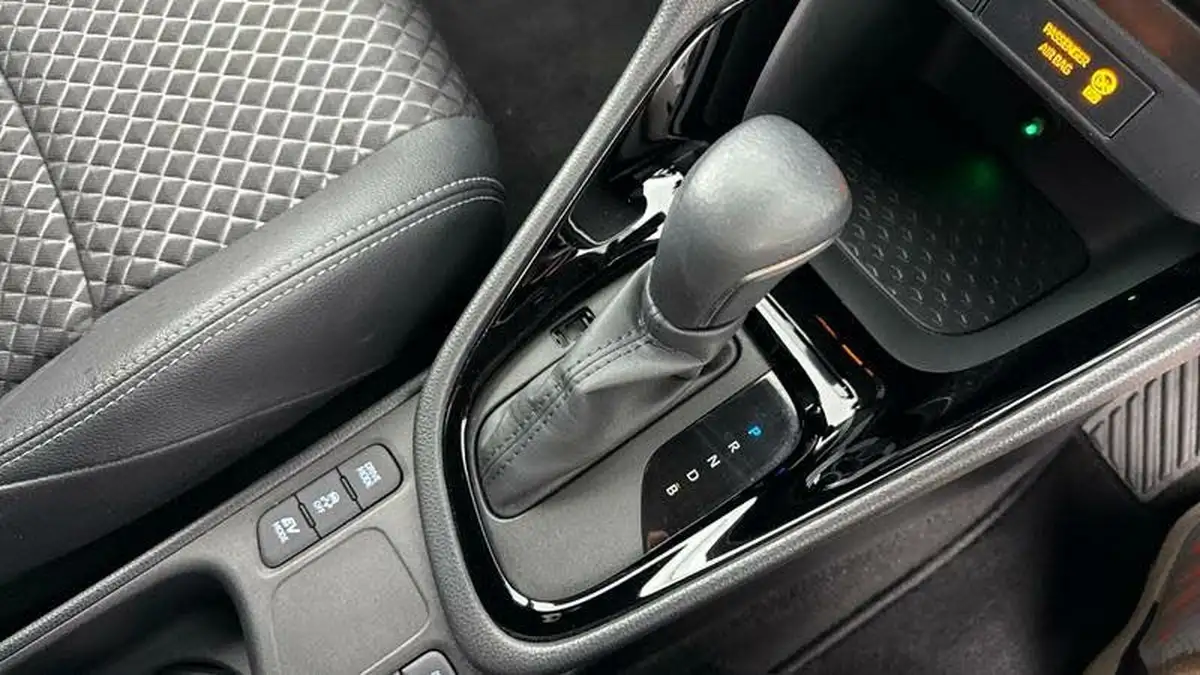 2022-toyota-yaris-15-vvt-i-dynamic-big-20
