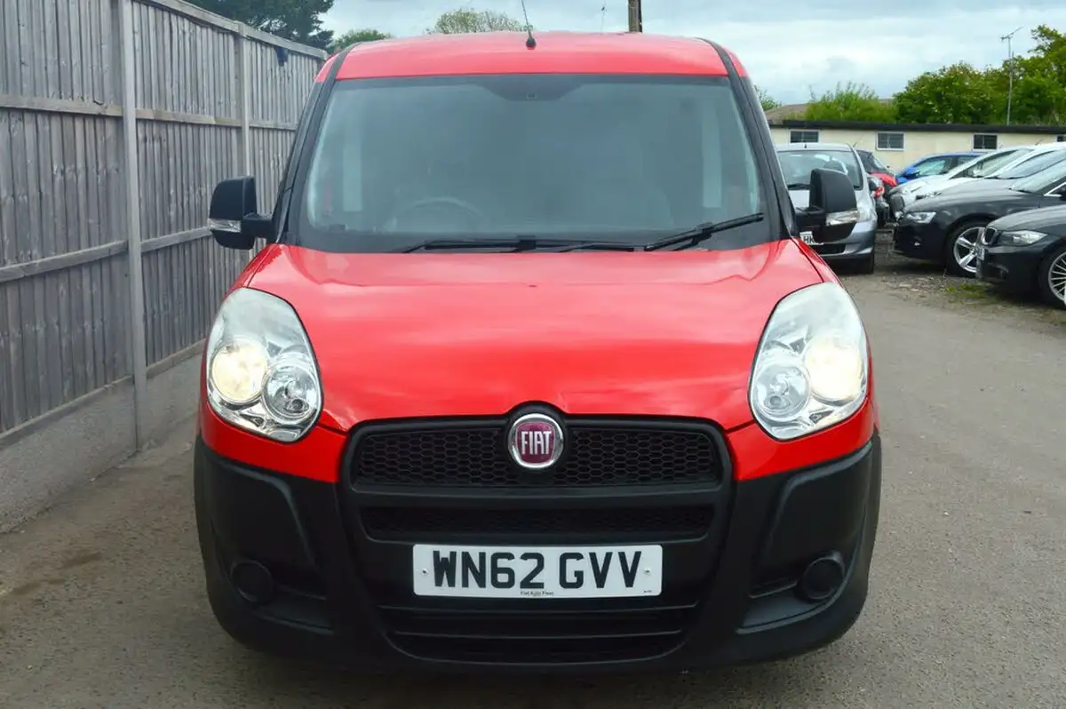 2013-fiat-doblo-cargo-13td-maxi-big-3