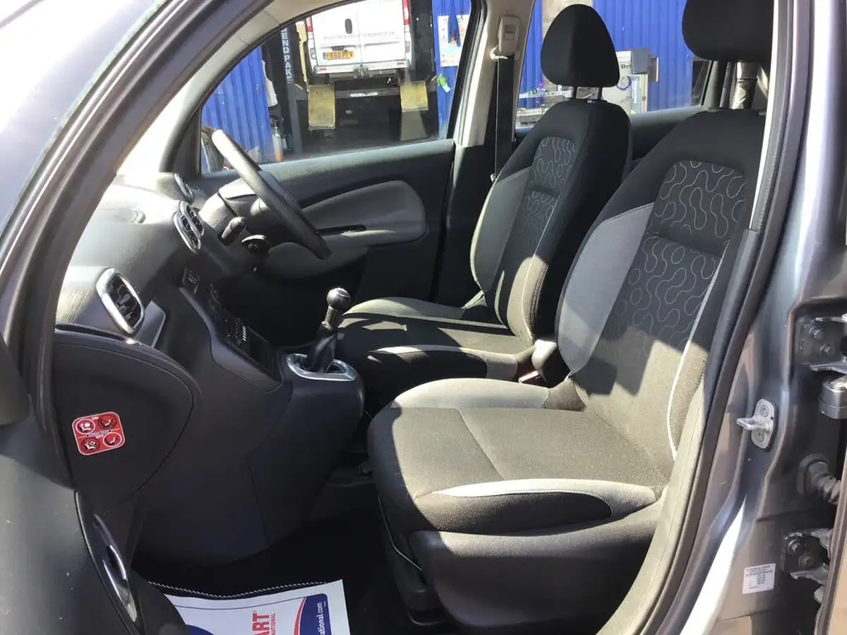 2009-citroen-c3-picasso-16hdi-vtr-big-12