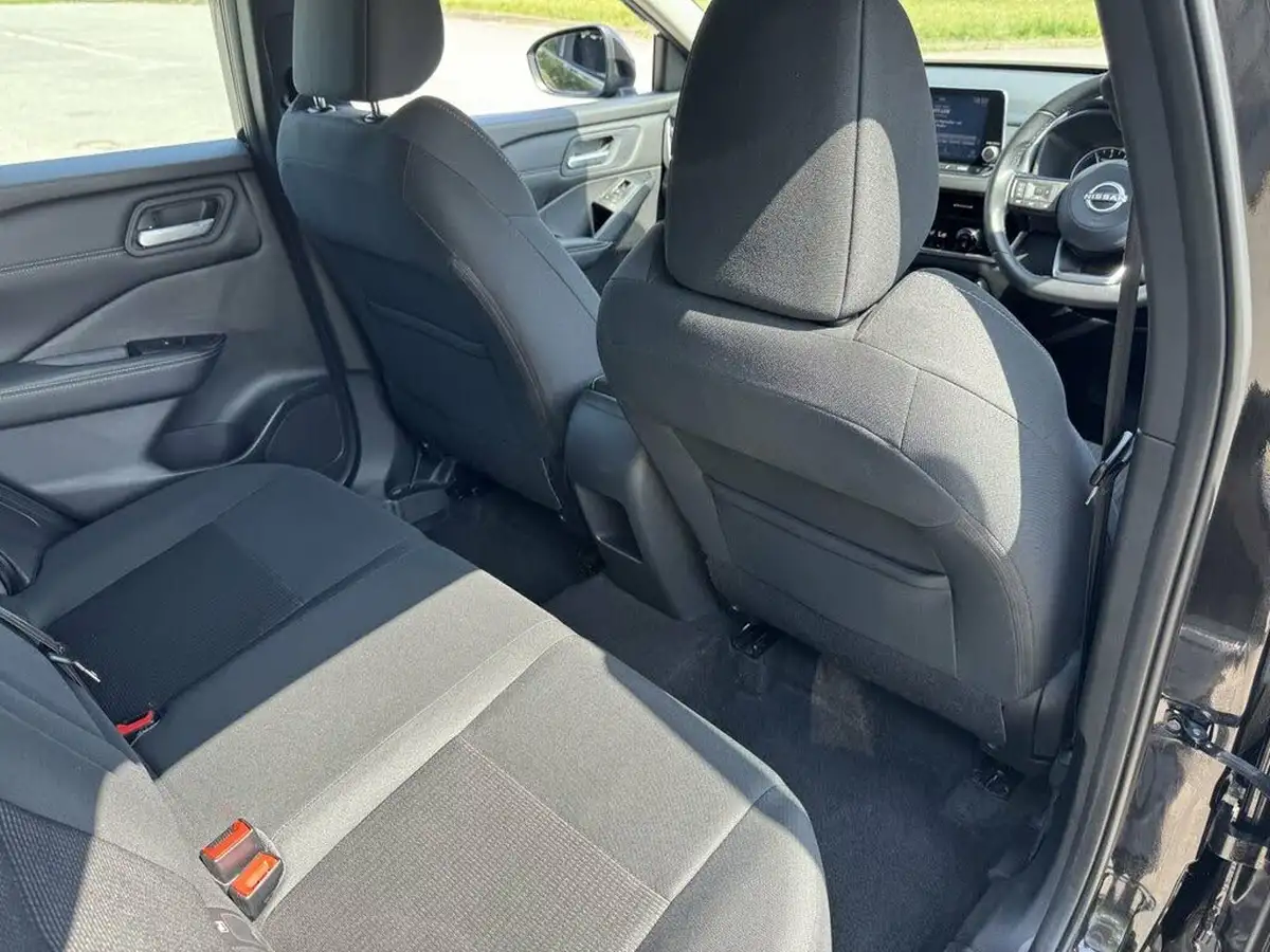 2022-nissan-qashqai-15-acenta-premium-big-13