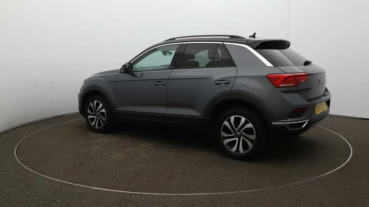 2021-volkswagen-t-roc-10-tsi-active-hatchback-5d-big-28