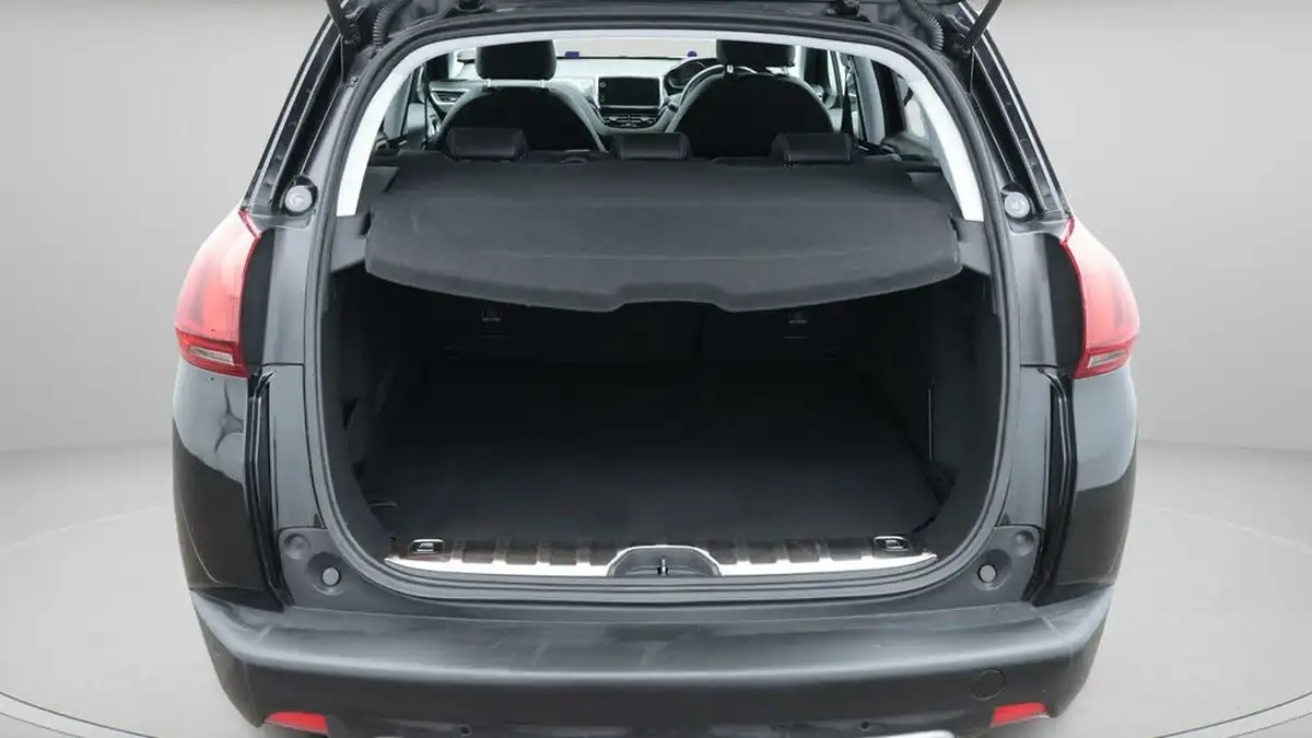 2019-peugeot-2008-suv-12-puretech-allure-130bhp-big-17