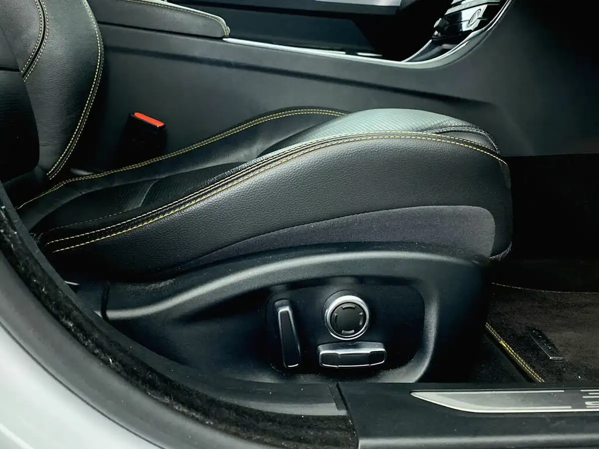 2018-jaguar-xf-20i-r-sport-300ps-awd-saloon-4d-1997cc-big-13