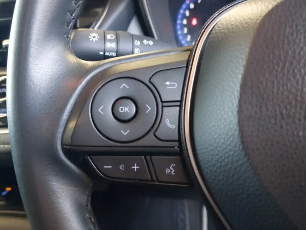2022-toyota-corolla-20-vvt-i-icon-193bhp-hatchback-big-14