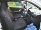2010-toyota-iq-10-2-multidrive-small-13