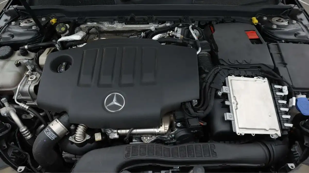 2021-mercedes-benz-a-class-20d-a220d-amg-line-executive-saloon-4d-big-19