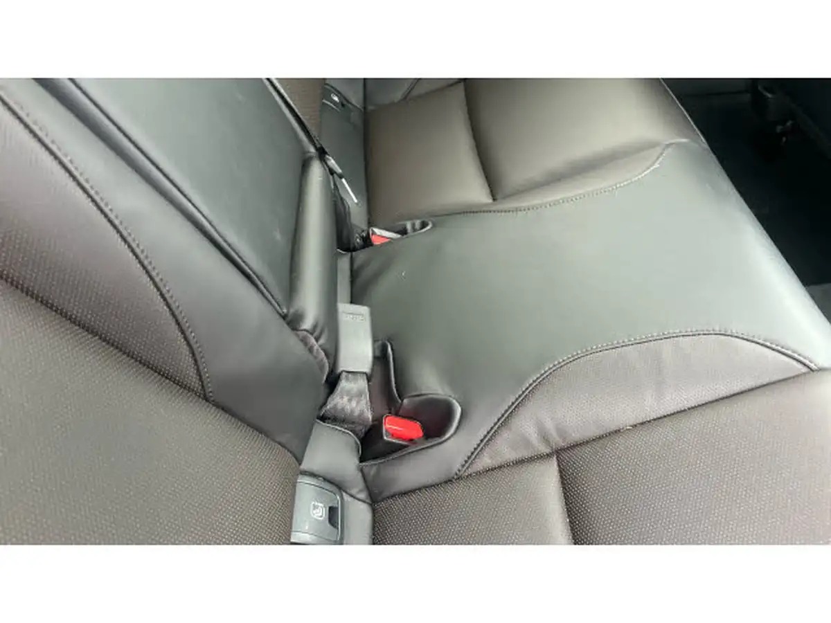 2025-mazda-mazda3-20-e-skyactiv-x-takumi-big-16