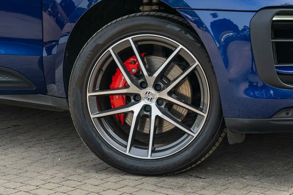2022-porsche-macan-29-v6-s-big-1