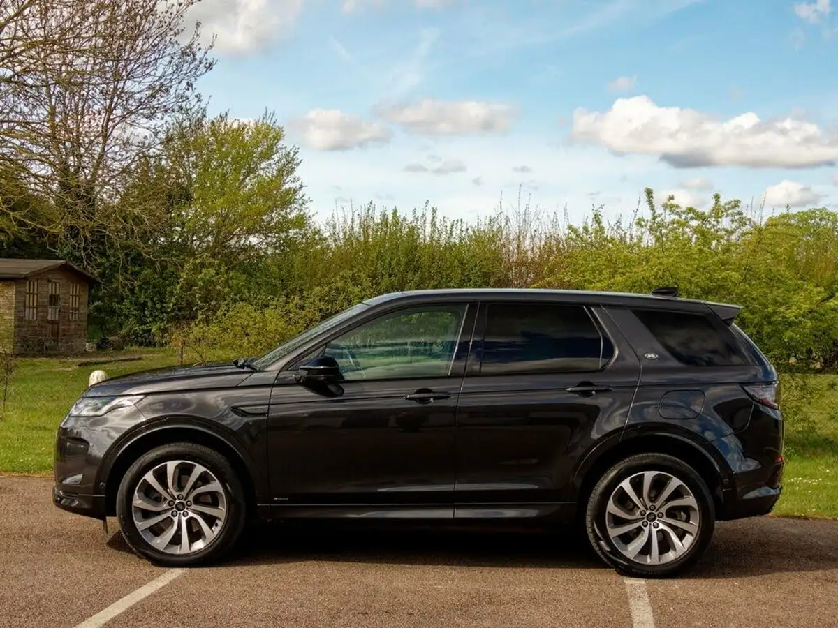 2021-land-rover-discovery-sport-15-p300e-r-dynamic-hse-big-5