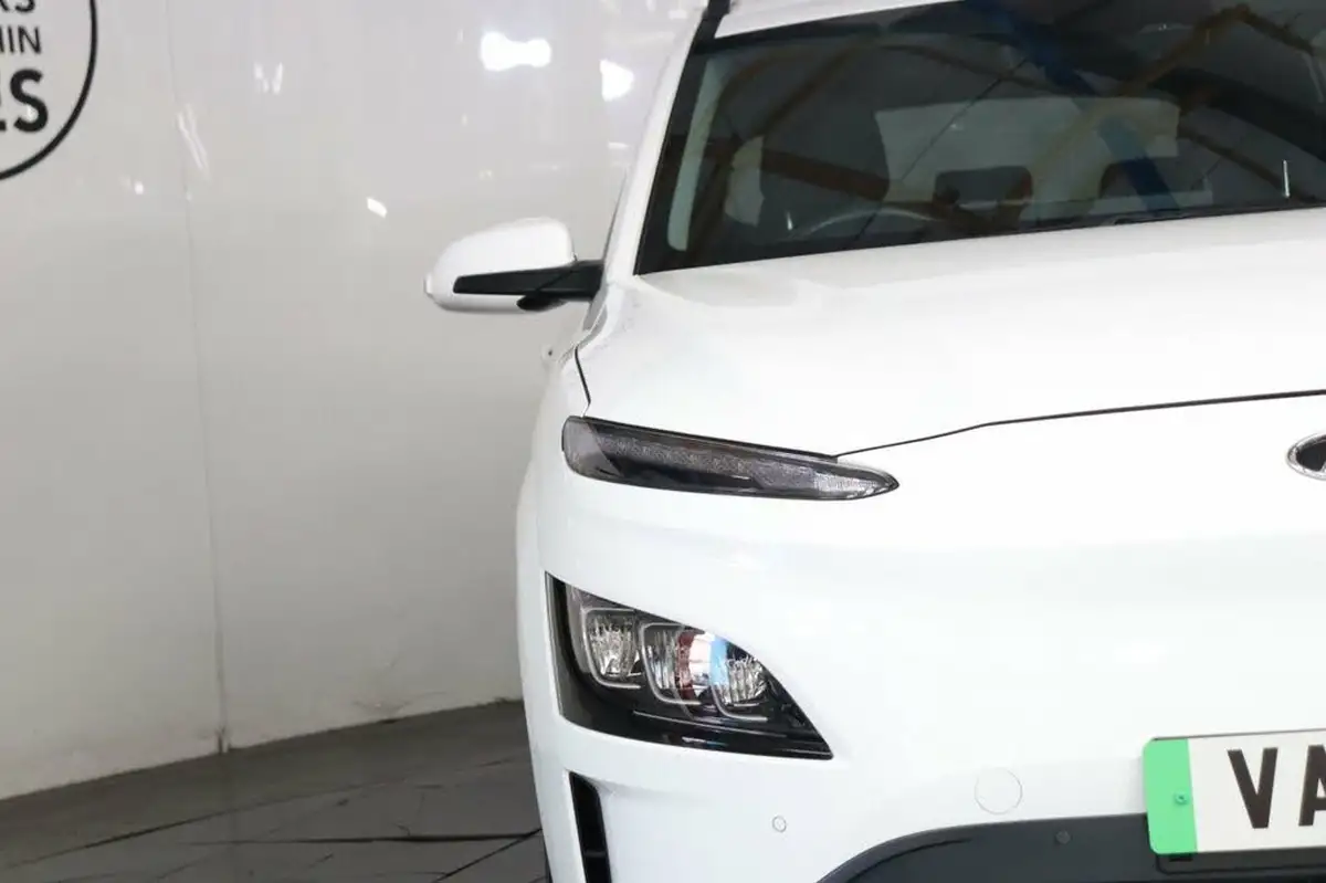 2021-hyundai-kona-e-premium-204ps-64kwh-7kw-obc-big-13