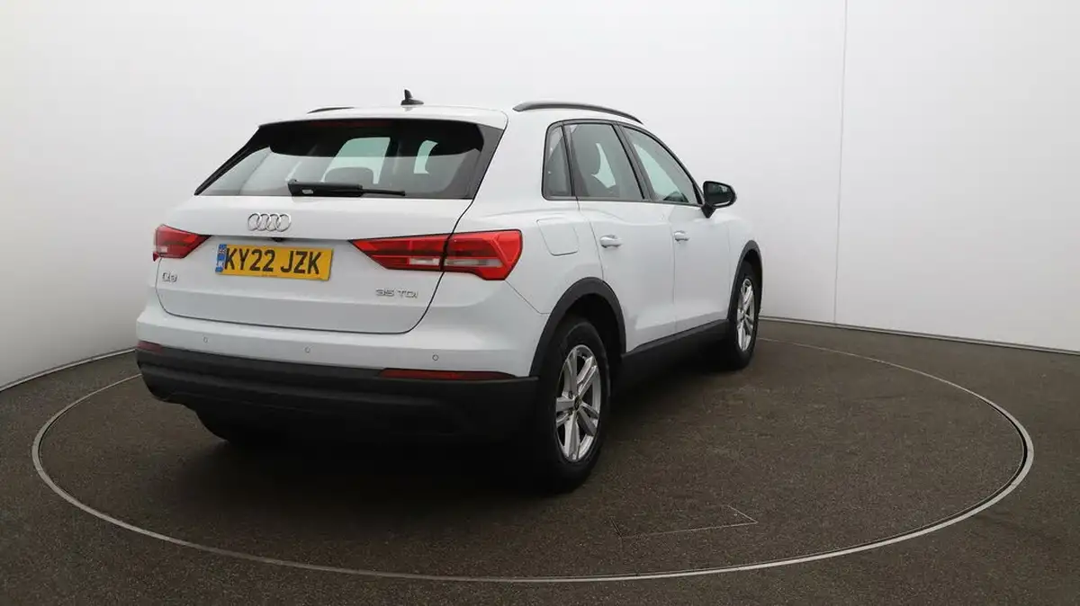 2022-audi-q3-20-35-tdi-technik-big-47
