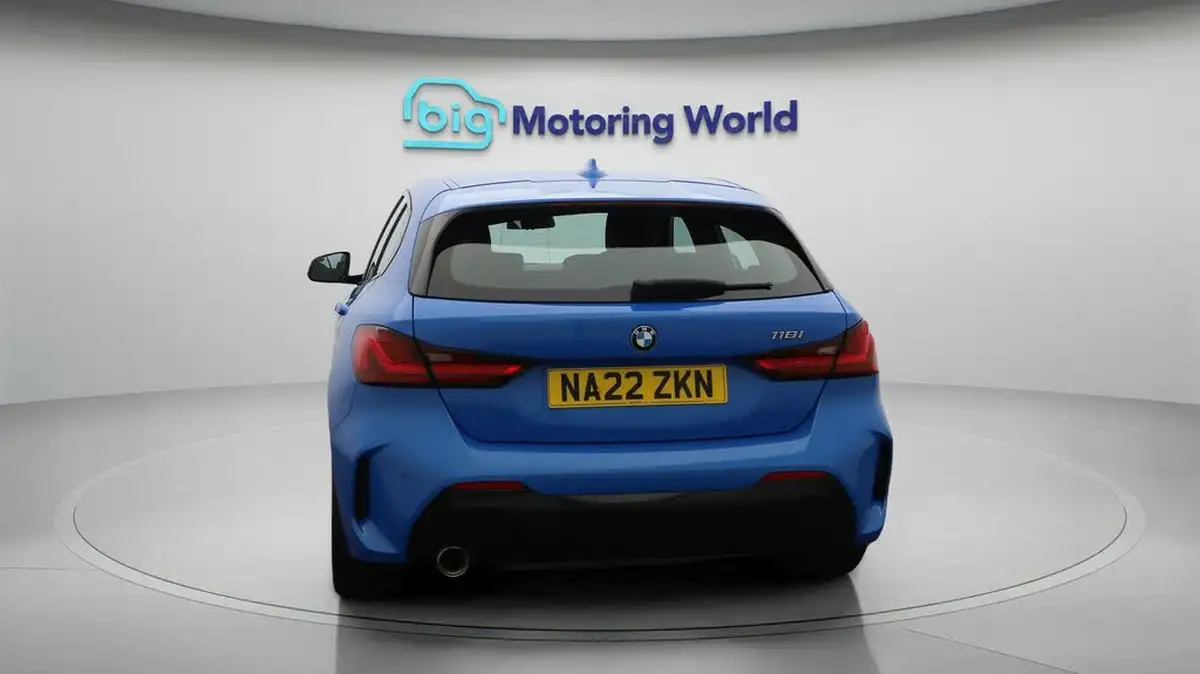 2022-bmw-1-series-15-118i-m-sport-lcp-dct-big-6