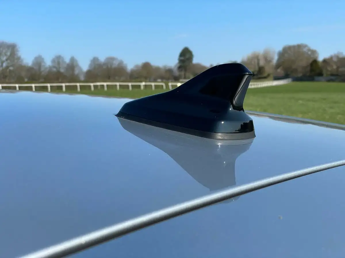 2021-volkswagen-golf-big-8