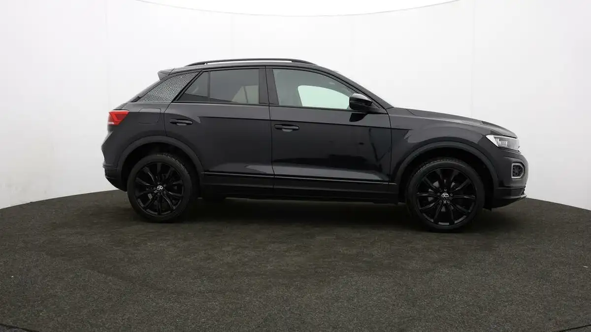 2021-volkswagen-t-roc-15-tsi-black-edition-big-32