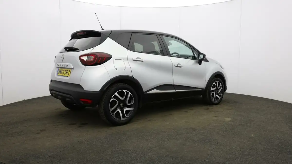 2020-renault-captur-09-tce-iconic-big-48
